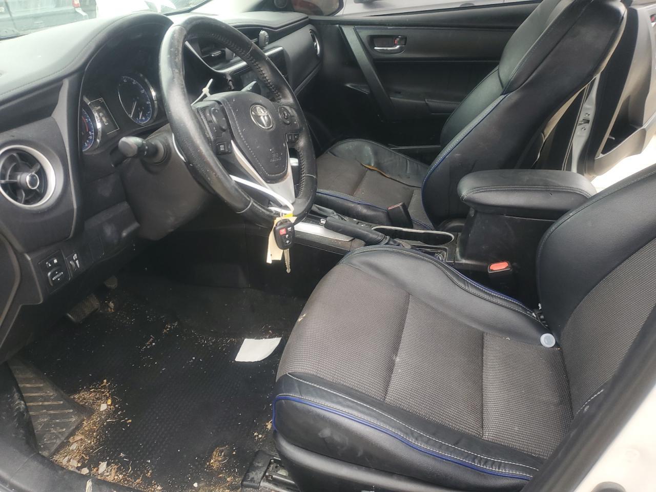 2019 TOYOTA COROLLA L - Image 7