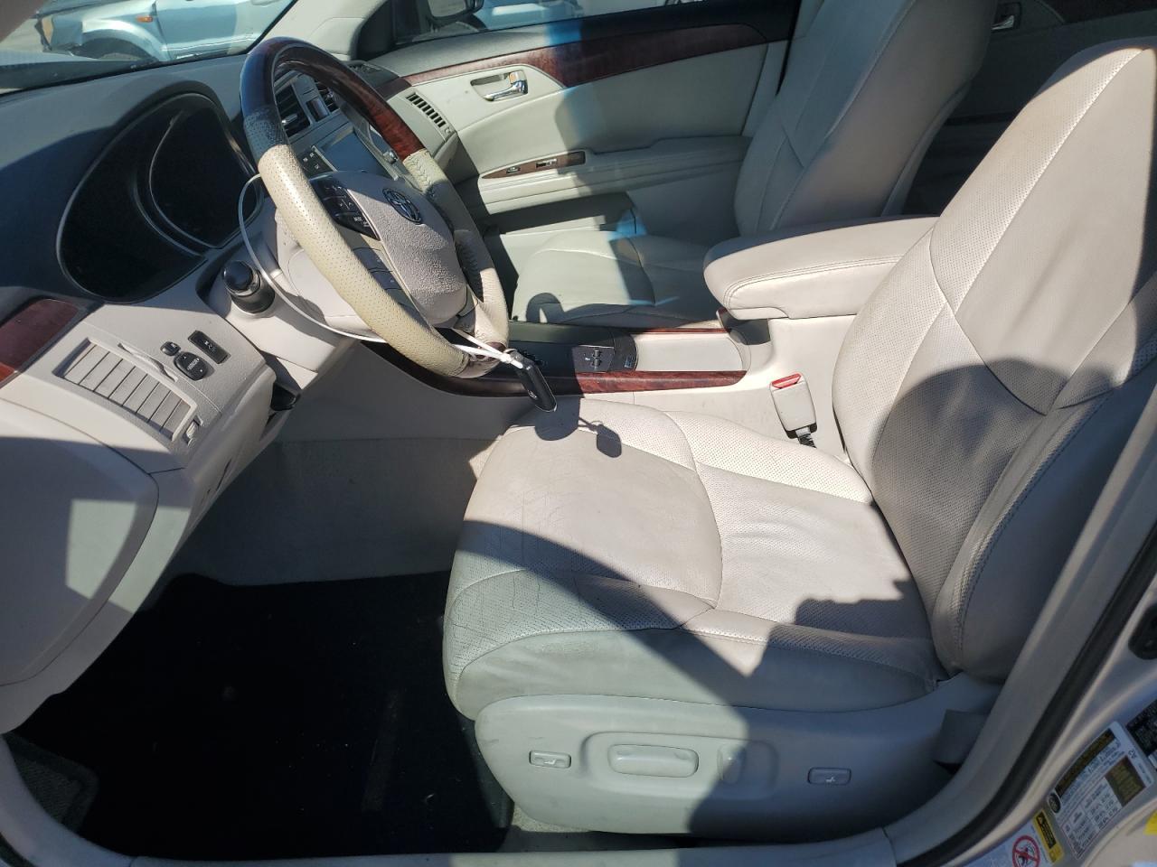 2011 TOYOTA AVALON BAS - Image 7