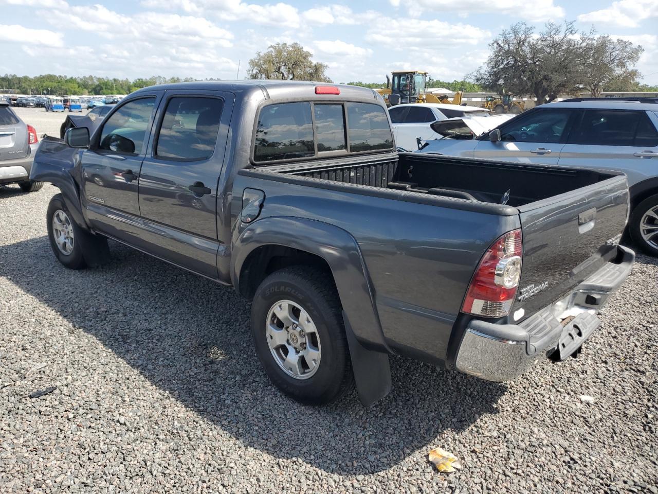 2014 TOYOTA TACOMA DOU - Image 2