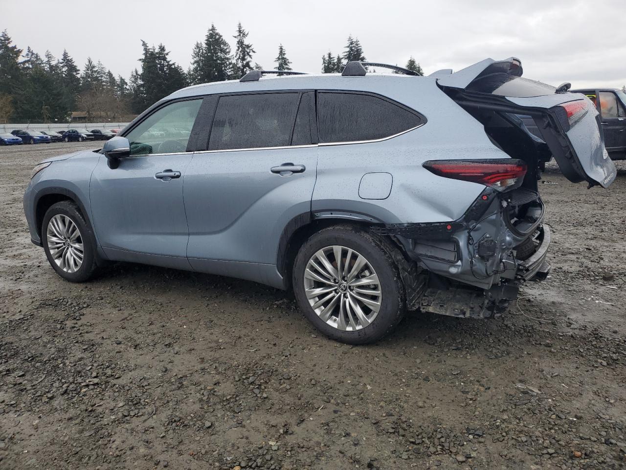 2024 TOYOTA HIGHLANDER - Image 2