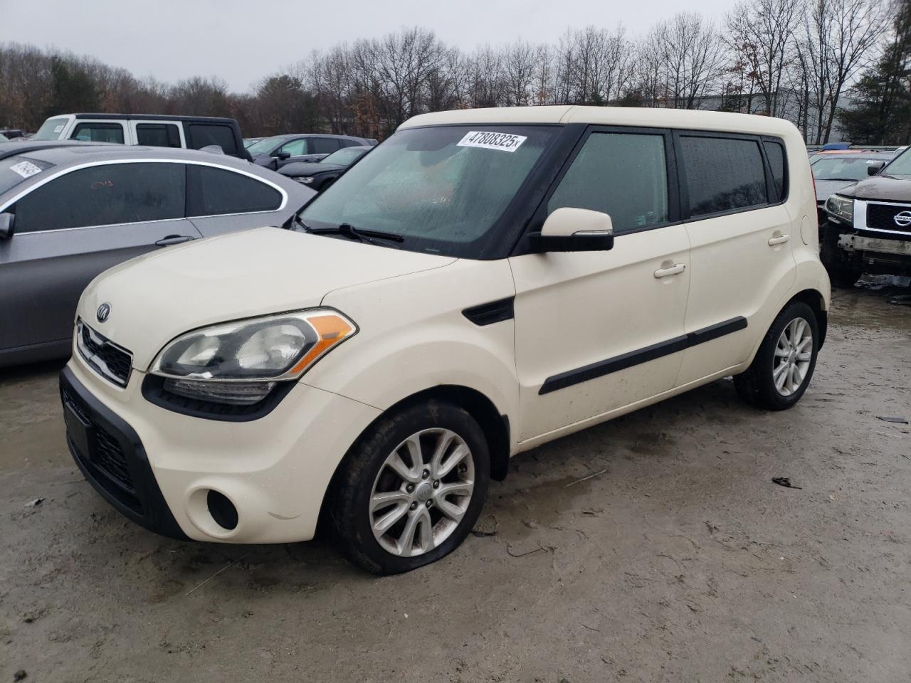 2013 KIA SOUL +