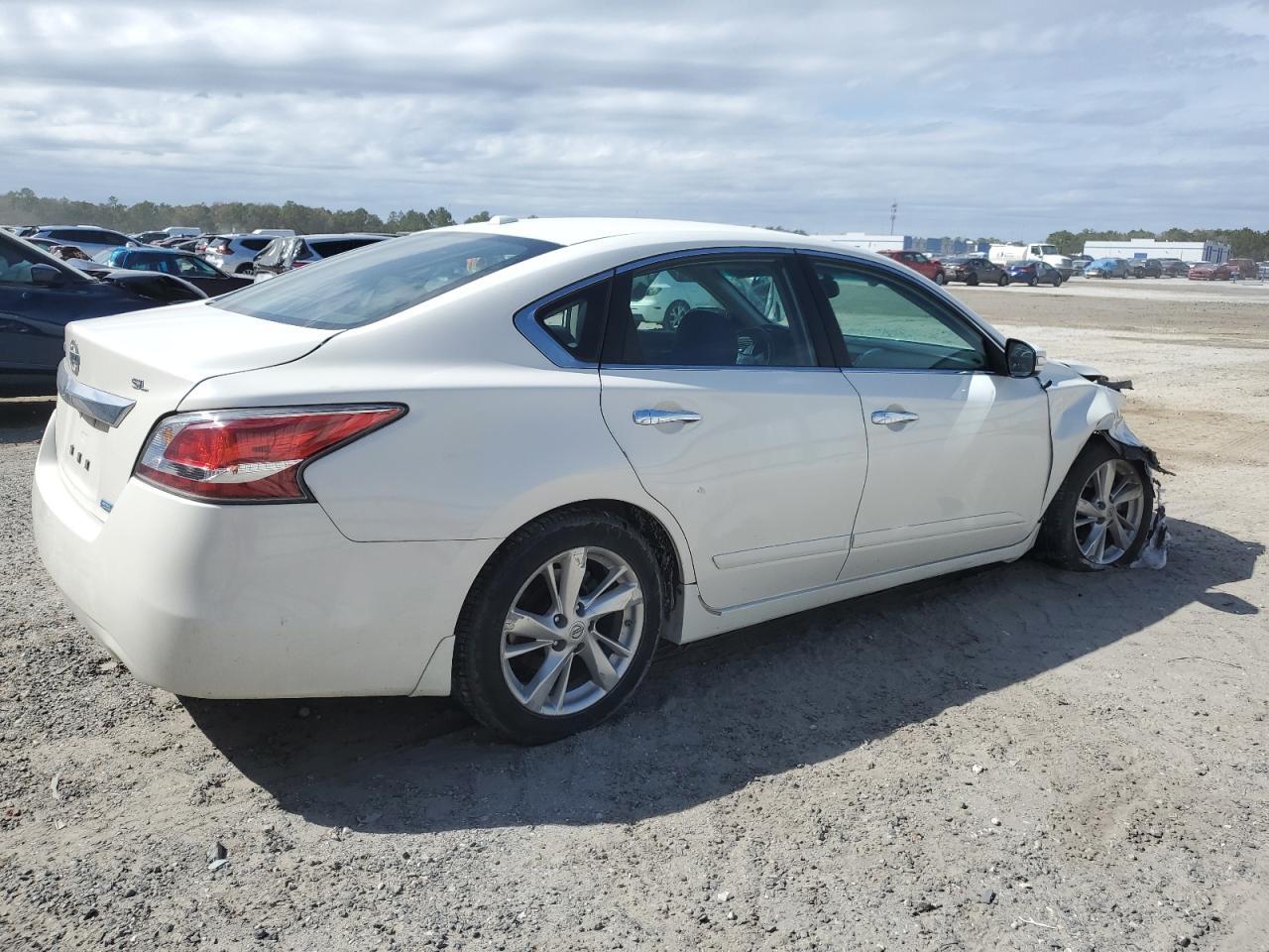 2014 NISSAN ALTIMA 2.5 - Фото 3