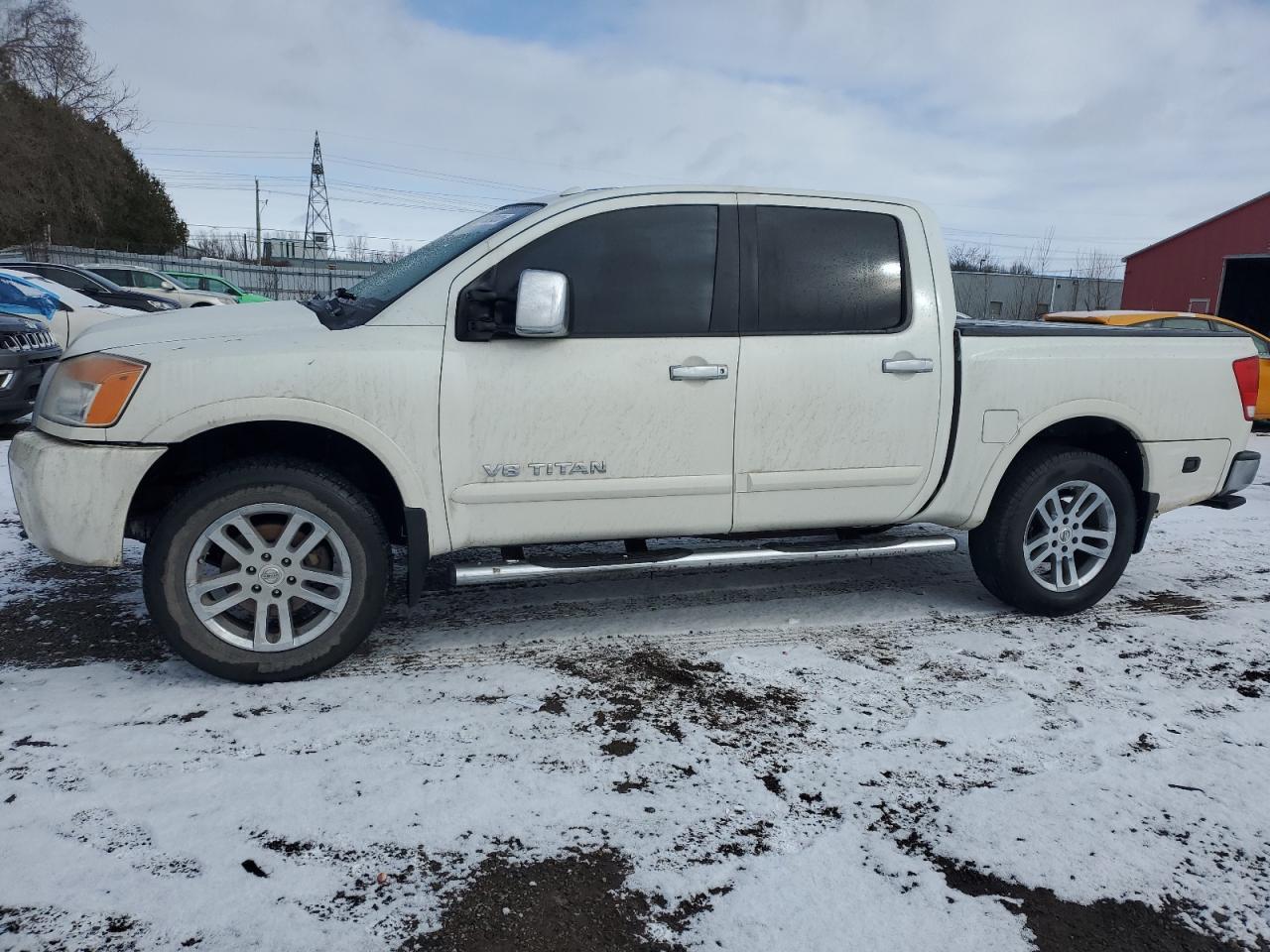 2013 NISSAN TITAN S