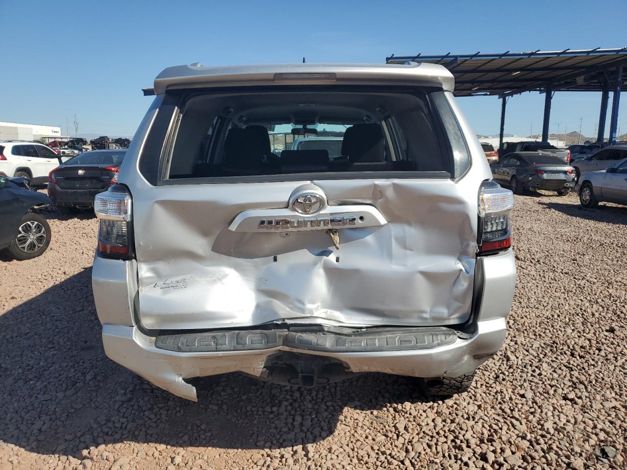 2018 TOYOTA 4RUNNER SR - Image 6
