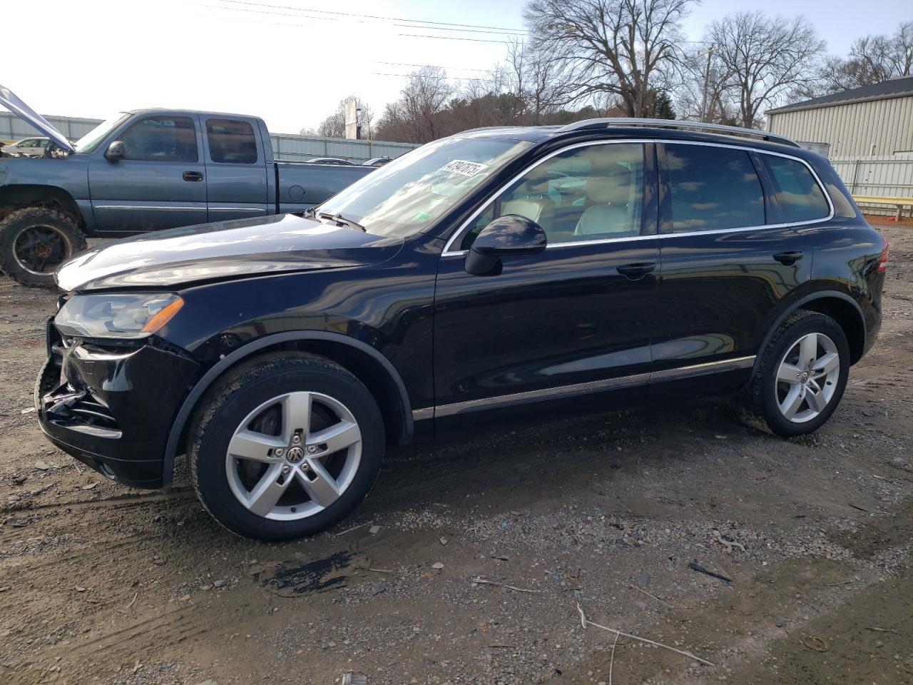 2012 VOLKSWAGEN TOUAREG V6