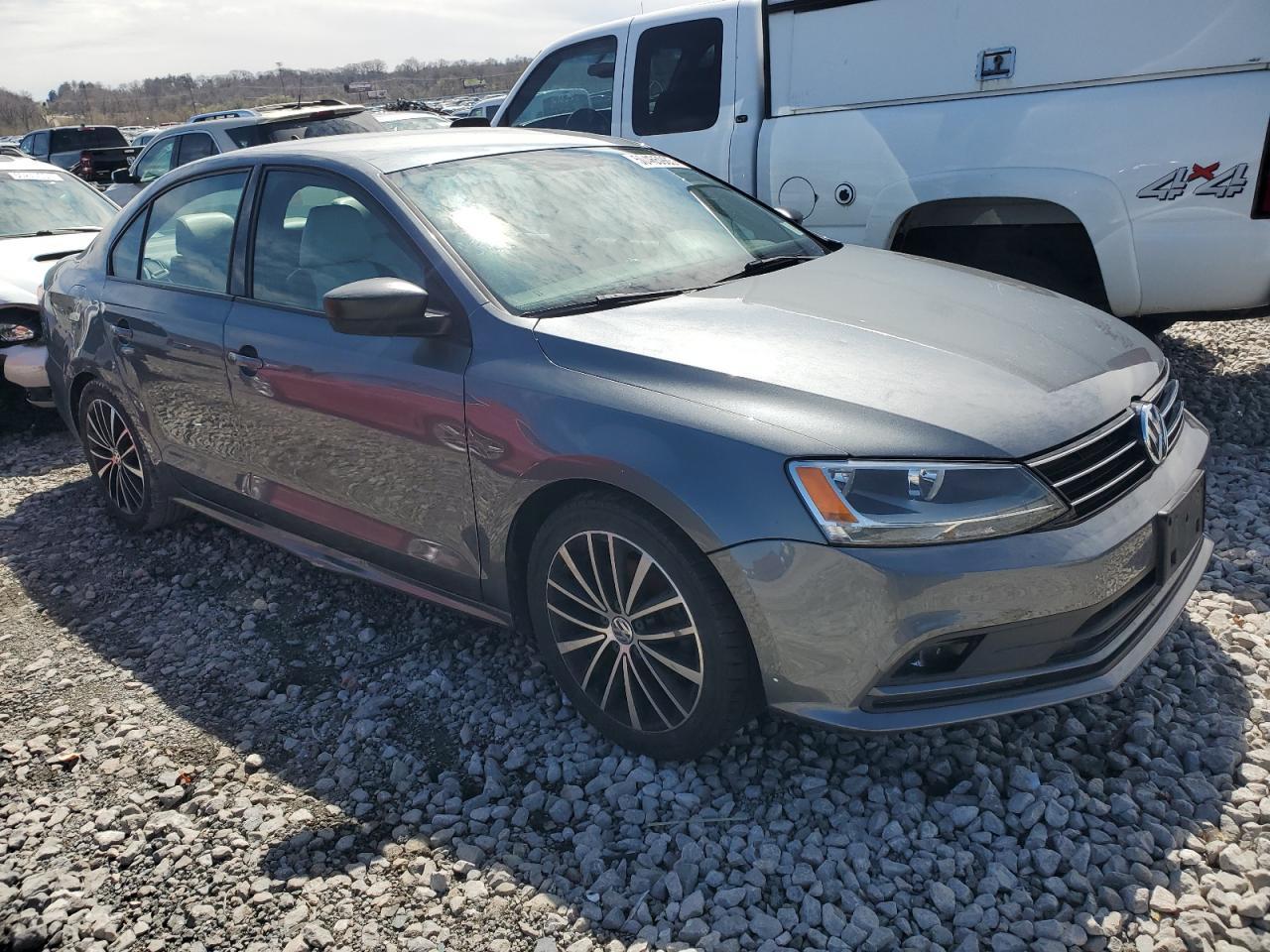 2016 VOLKSWAGEN JETTA SPOR - Image 4