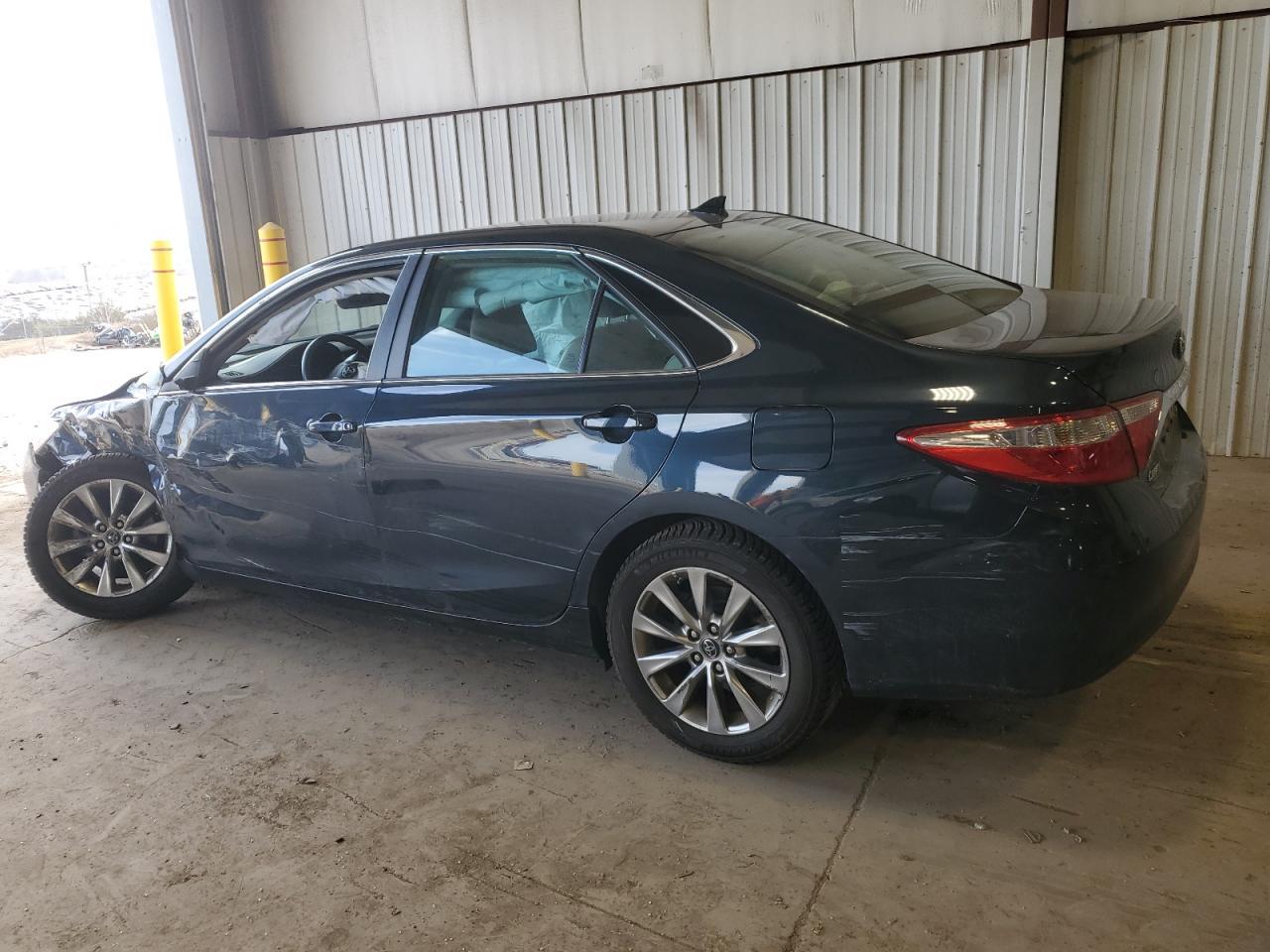 2017 TOYOTA CAMRY LE - Image 2