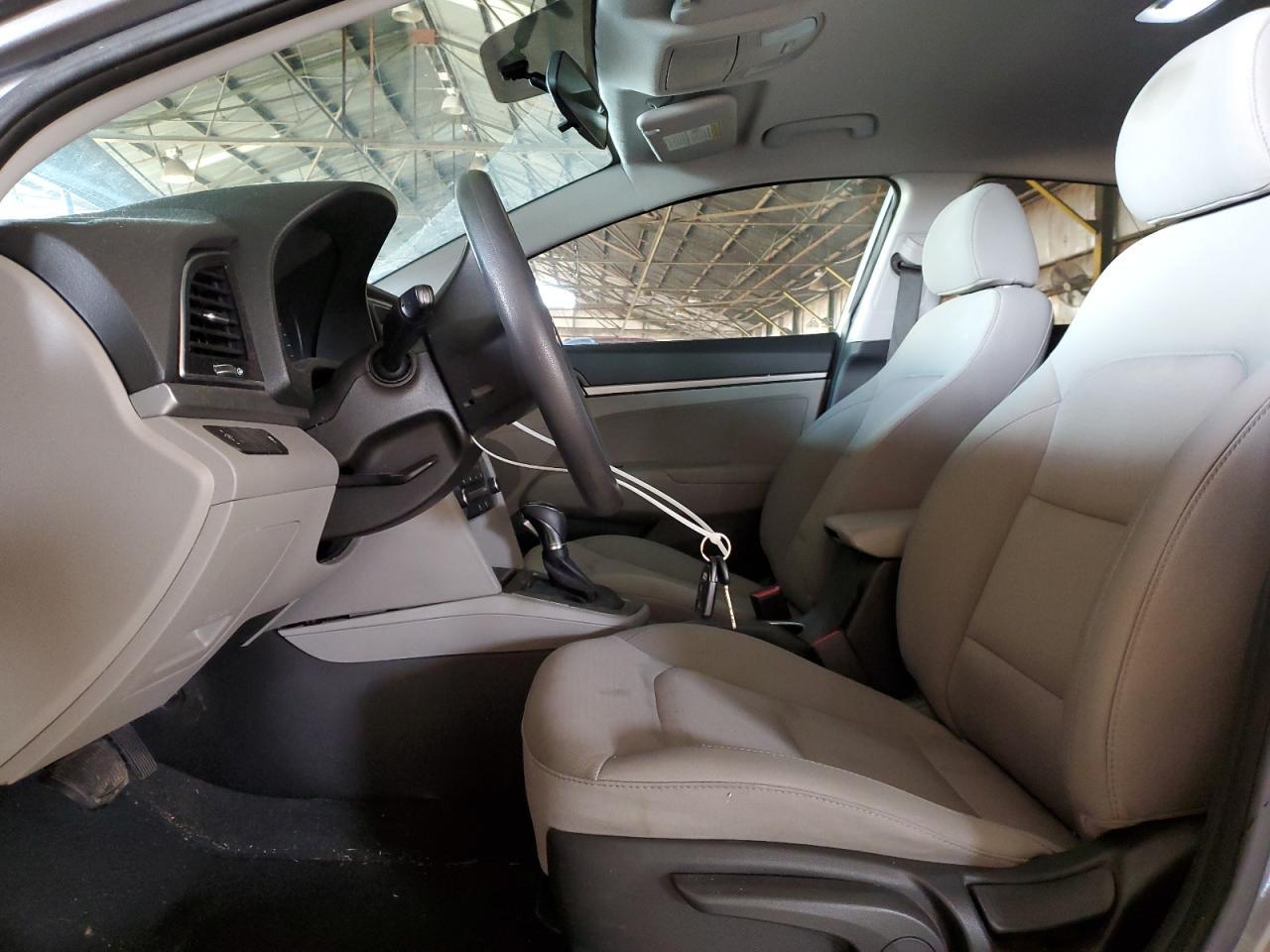 2018 HYUNDAI ELANTRA SE - Image 7