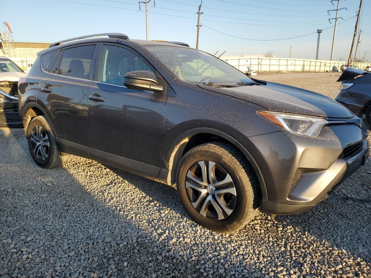 2018 TOYOTA RAV4 LE - Image 4