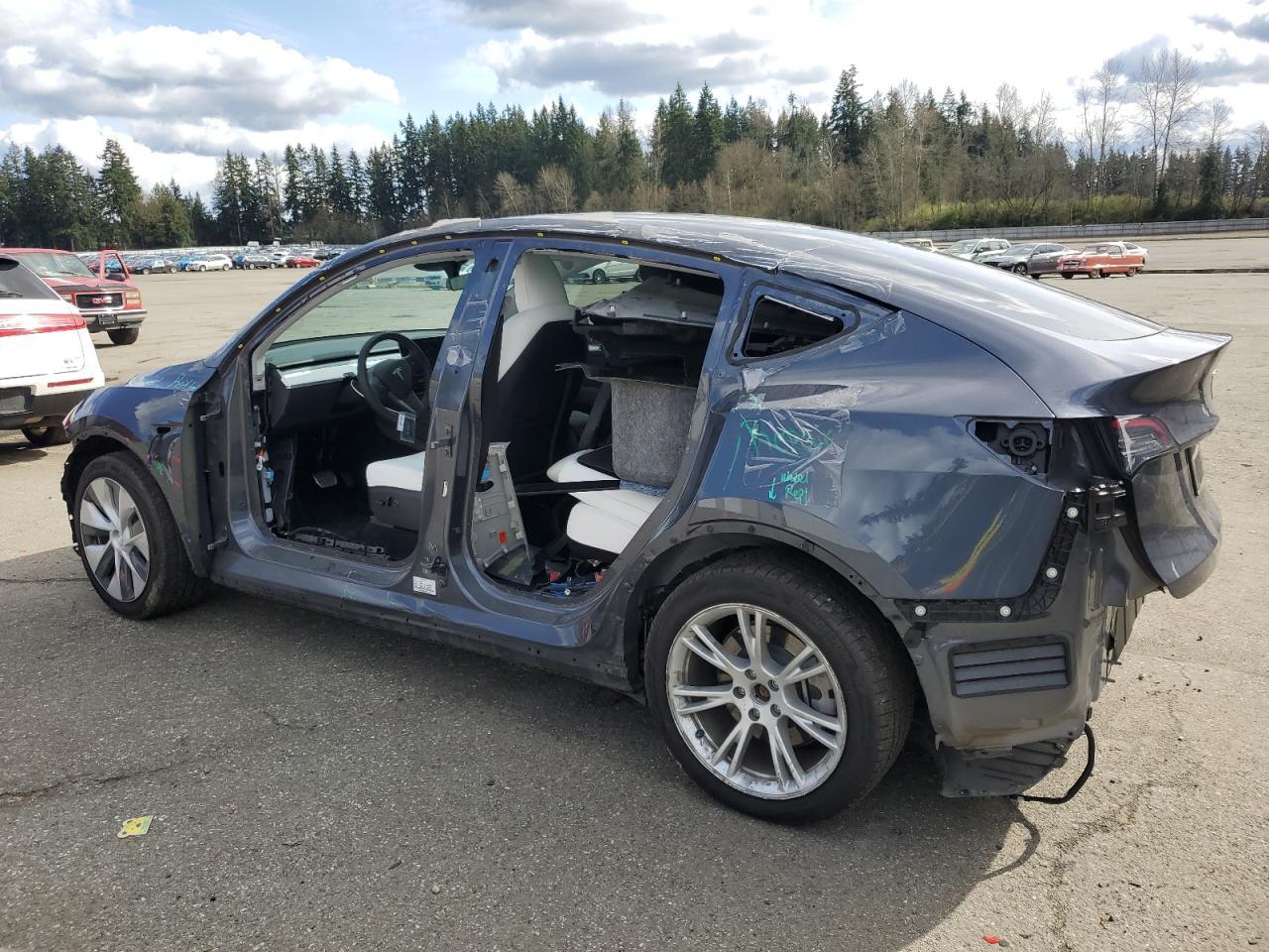 2023 TESLA MODEL Y - Image 2