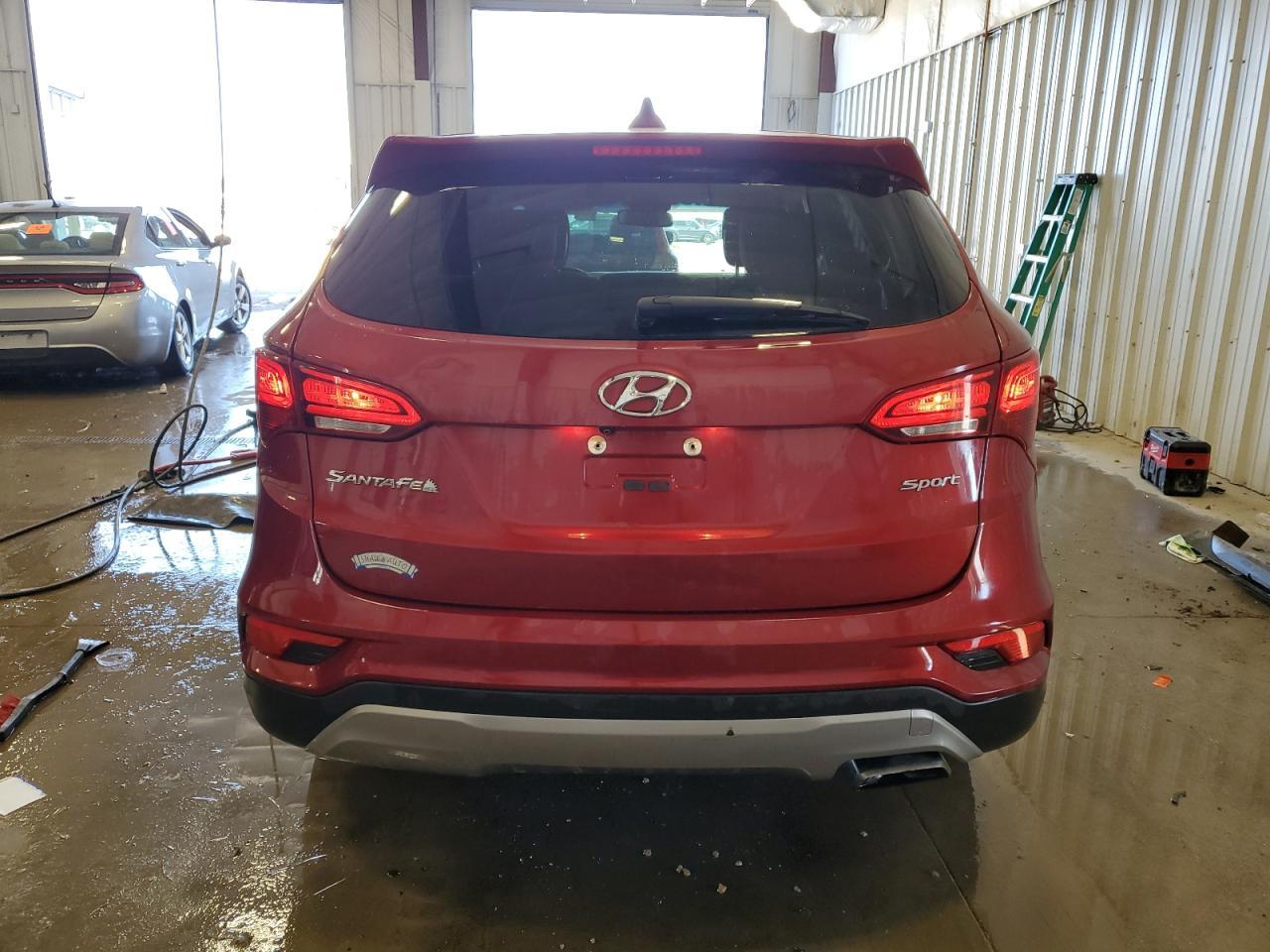 2017 HYUNDAI SANTA FE S - Image 6