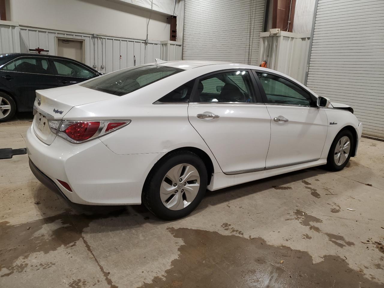 2013 HYUNDAI SONATA HYB - Image 3