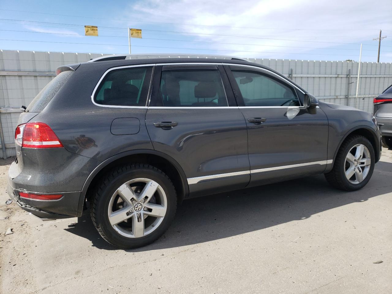 2014 VOLKSWAGEN TOUAREG V6 - Фото 3