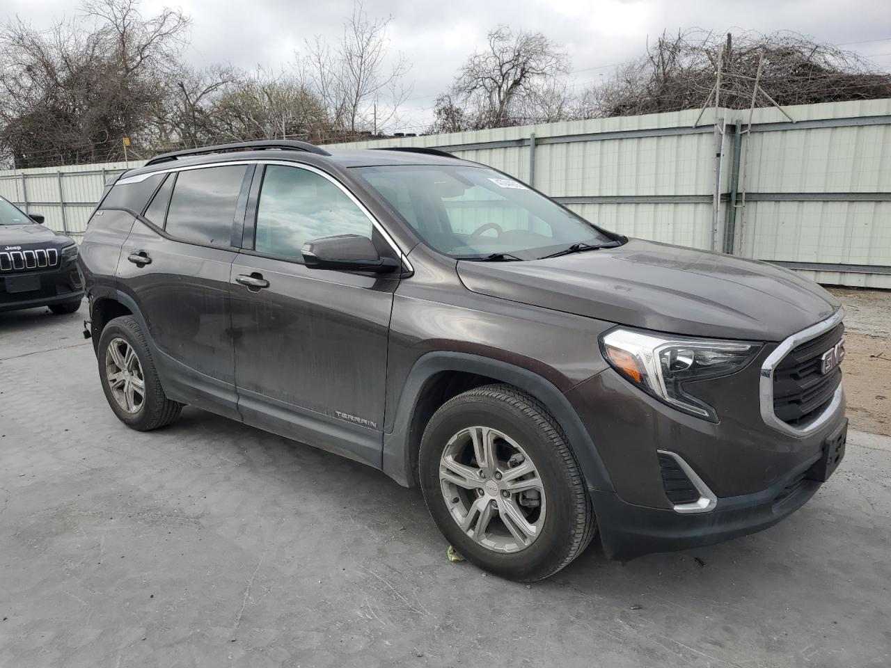 2019 GMC TERRAIN SL - Image 4