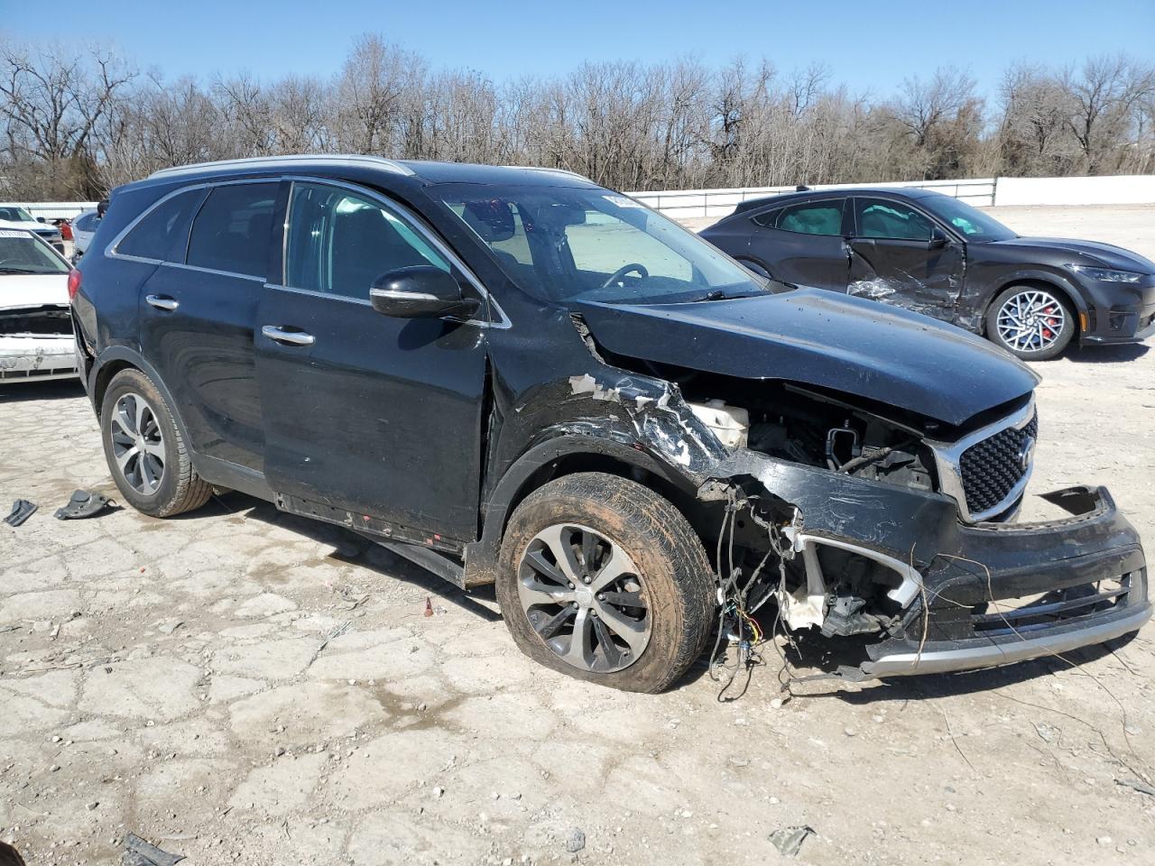 2016 KIA SORENTO EX - Image 4