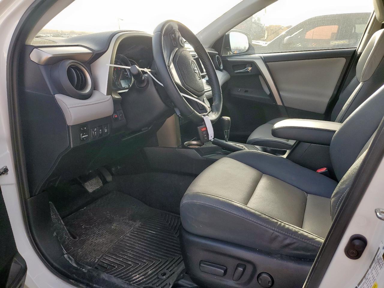 2015 TOYOTA RAV4 LIMIT - Фото 7