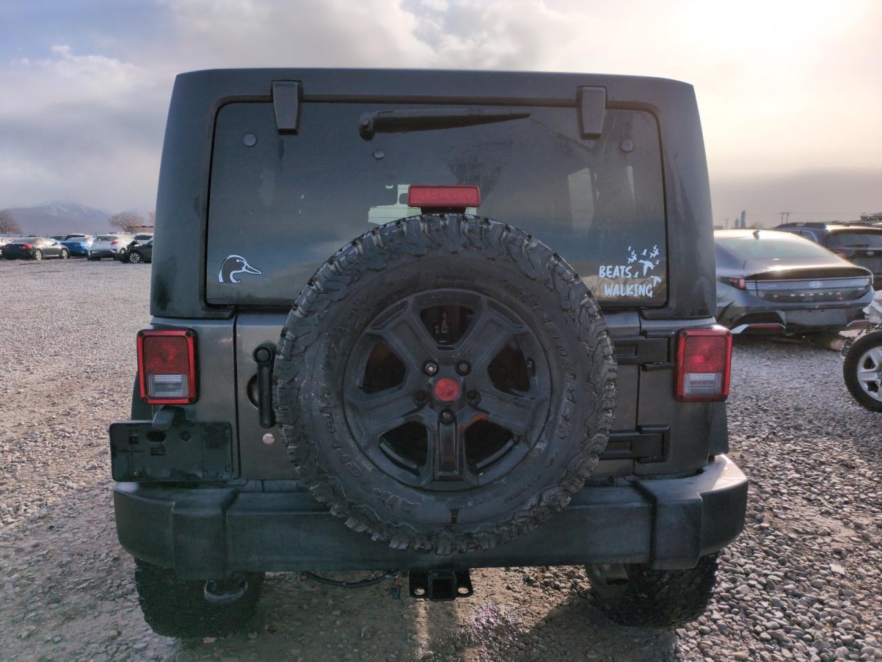 2017 JEEP WRANGLER U - Image 6