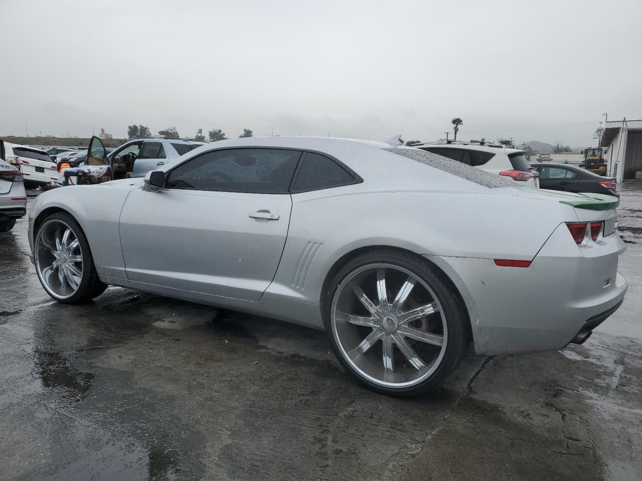 2011 CHEVROLET CAMARO LT - Image 2