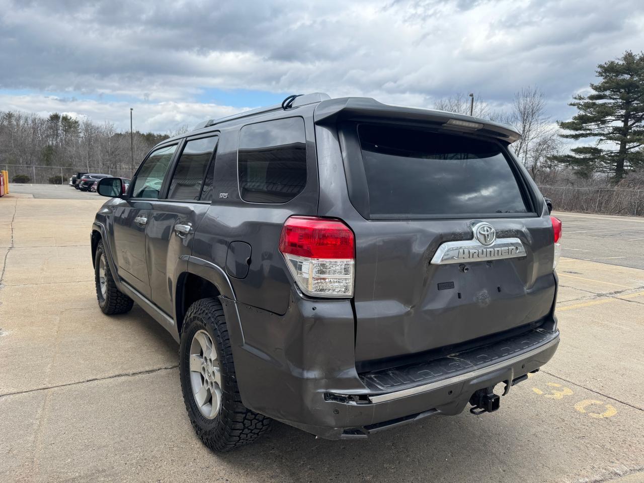 2011 TOYOTA 4RUNNER SR - Image 3