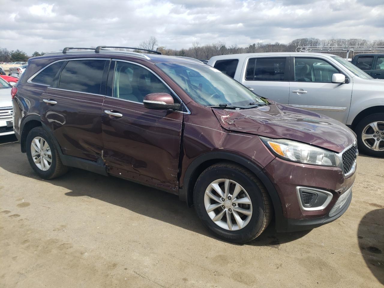 2017 KIA SORENTO LX - Фото 4