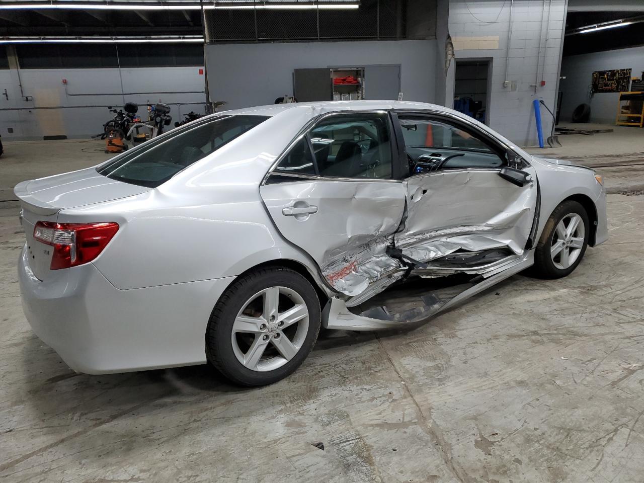 2012 TOYOTA CAMRY BASE - Image 3