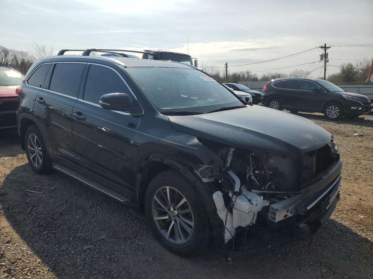 2019 TOYOTA HIGHLANDER - Image 4