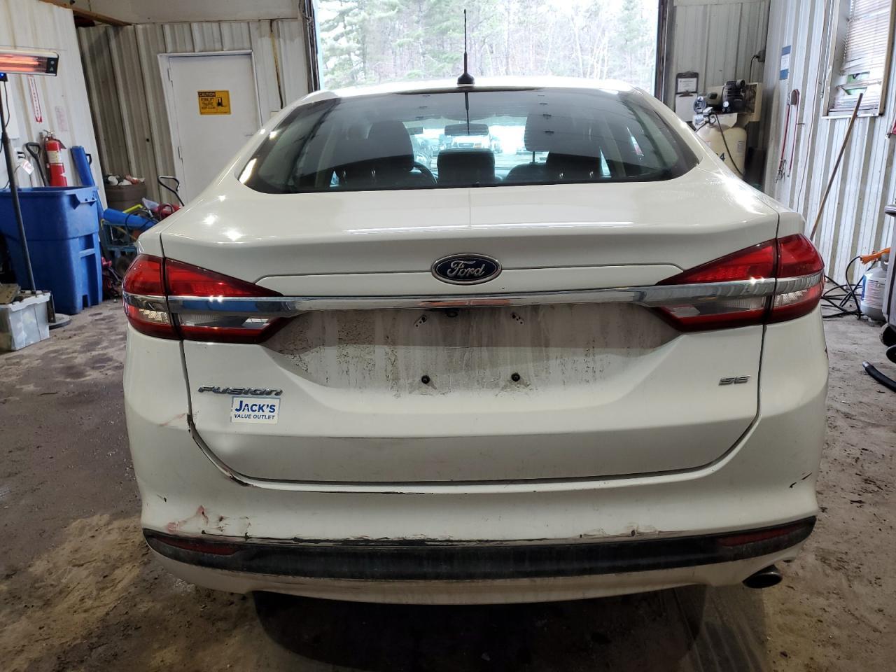 2017 FORD FUSION SE - Фото 6