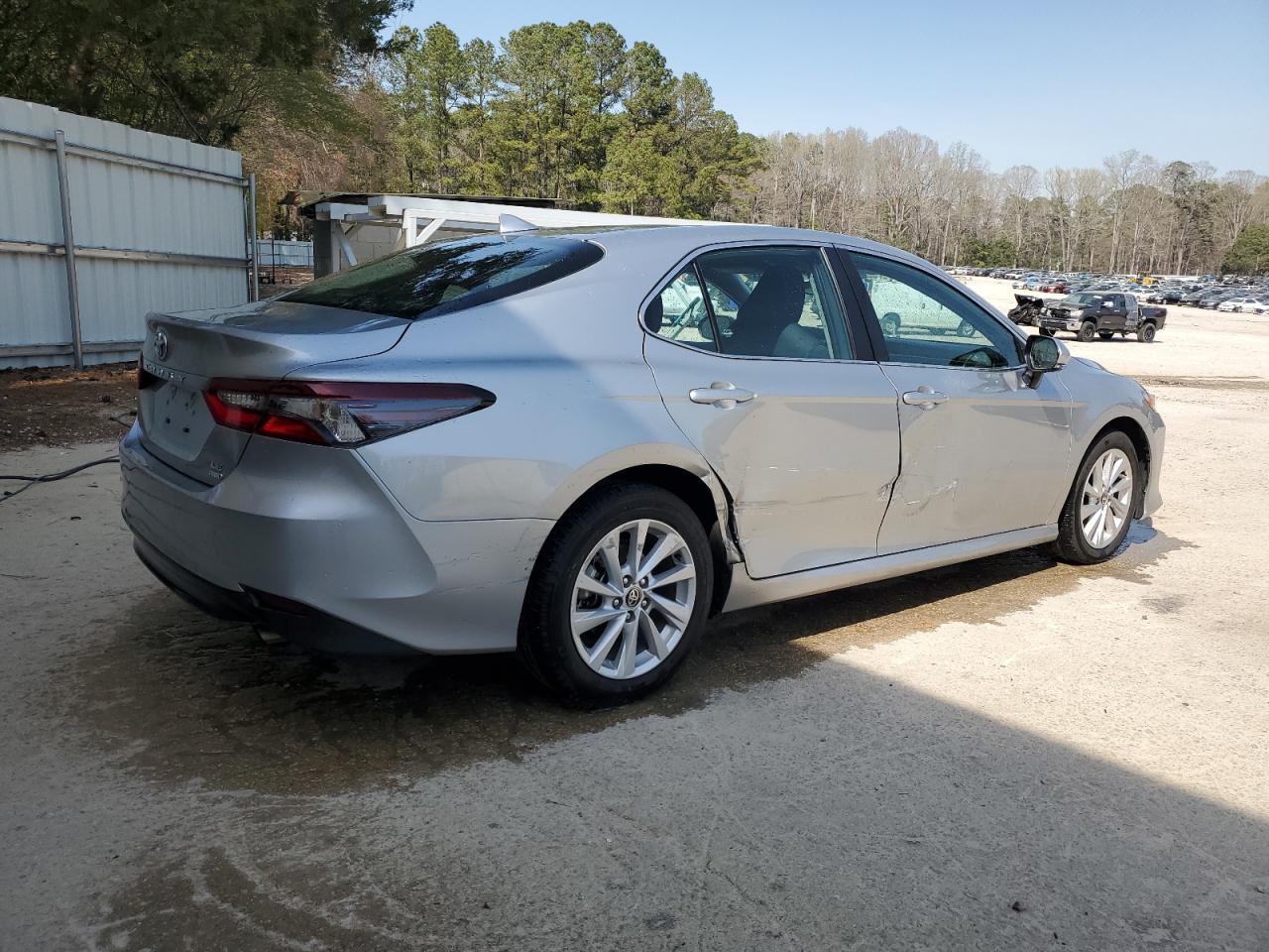 2024 TOYOTA CAMRY LE - Фото 3