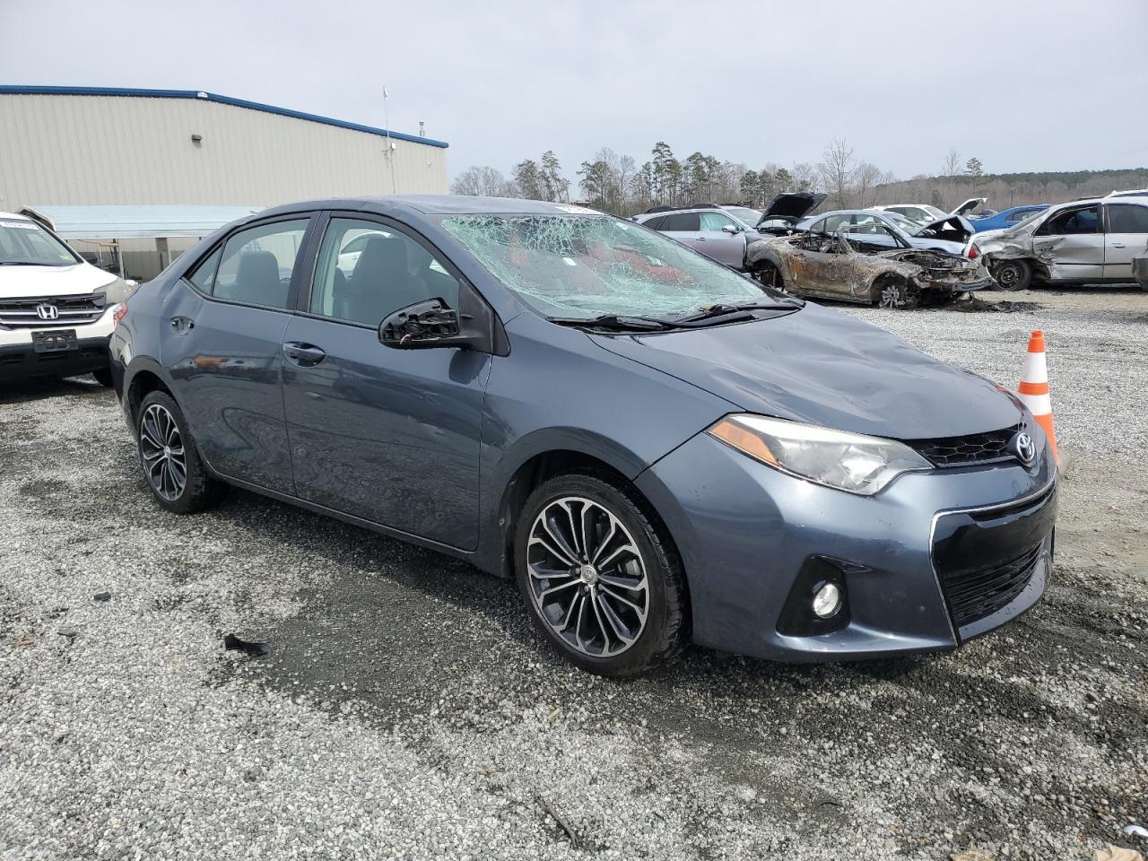 2015 TOYOTA COROLLA L - Image 4