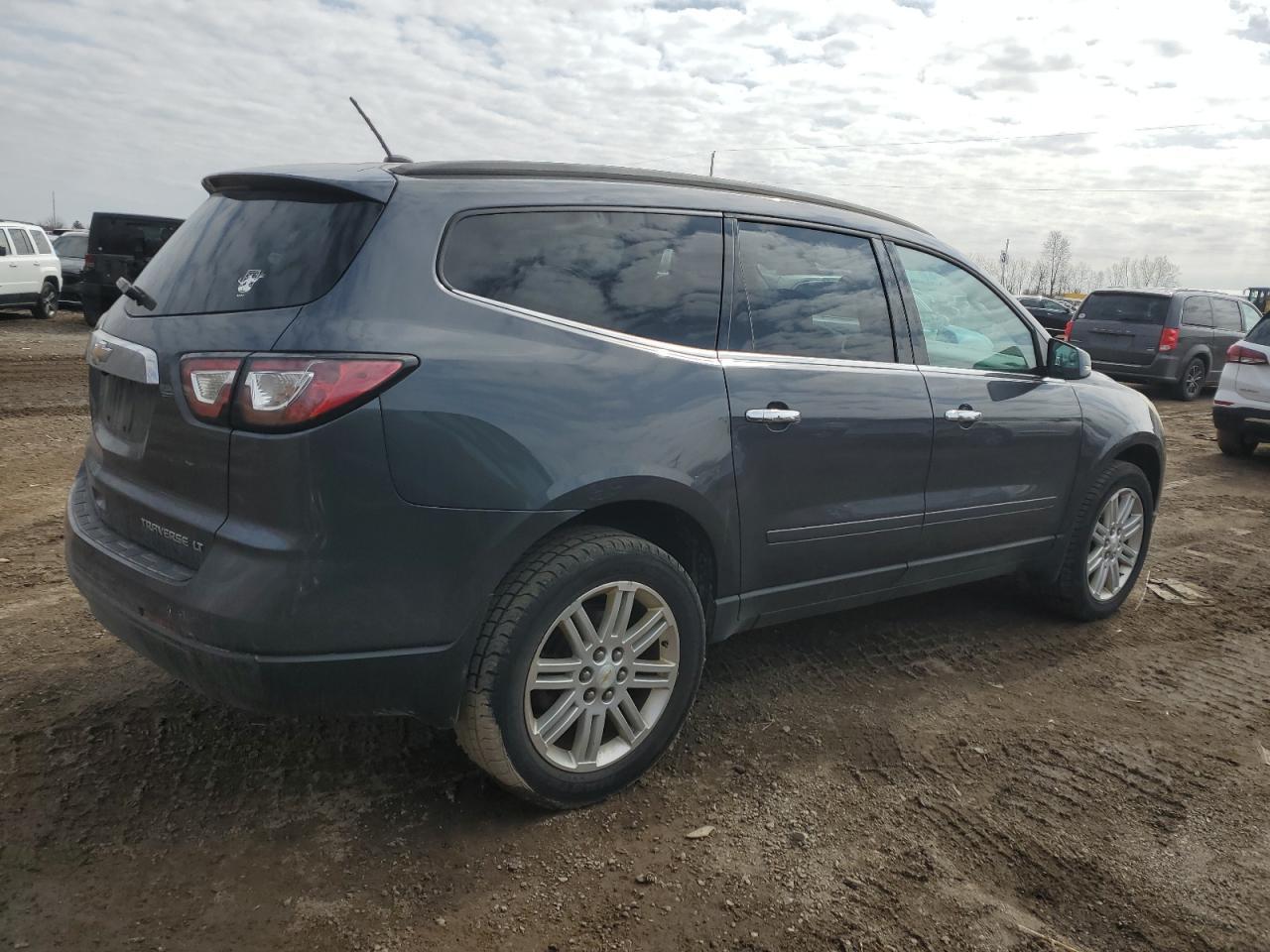 2014 CHEVROLET TRAVERSE L - Image 3