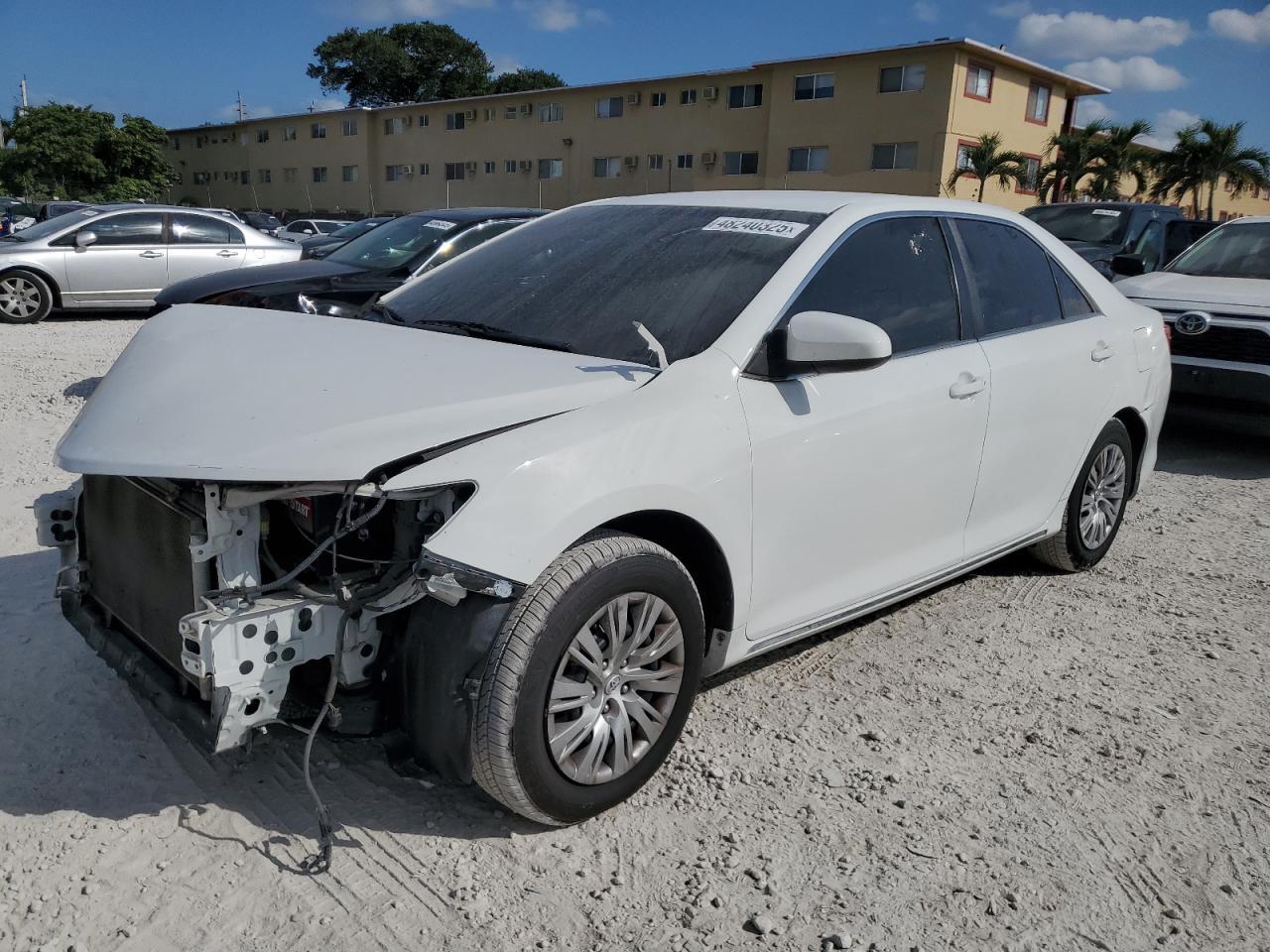 2014 TOYOTA CAMRY L