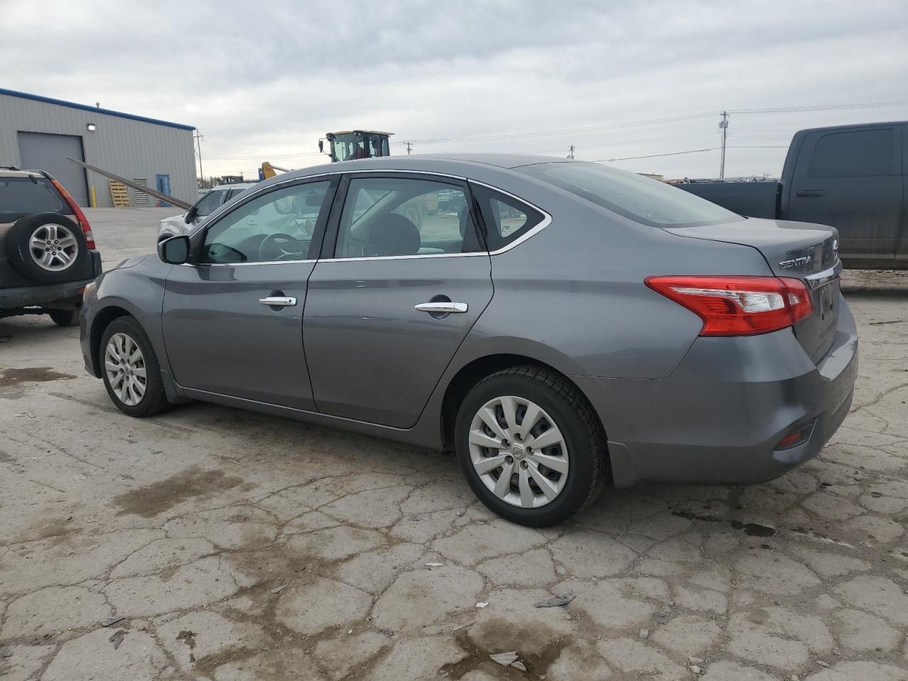 2018 NISSAN SENTRA S - Фото 2