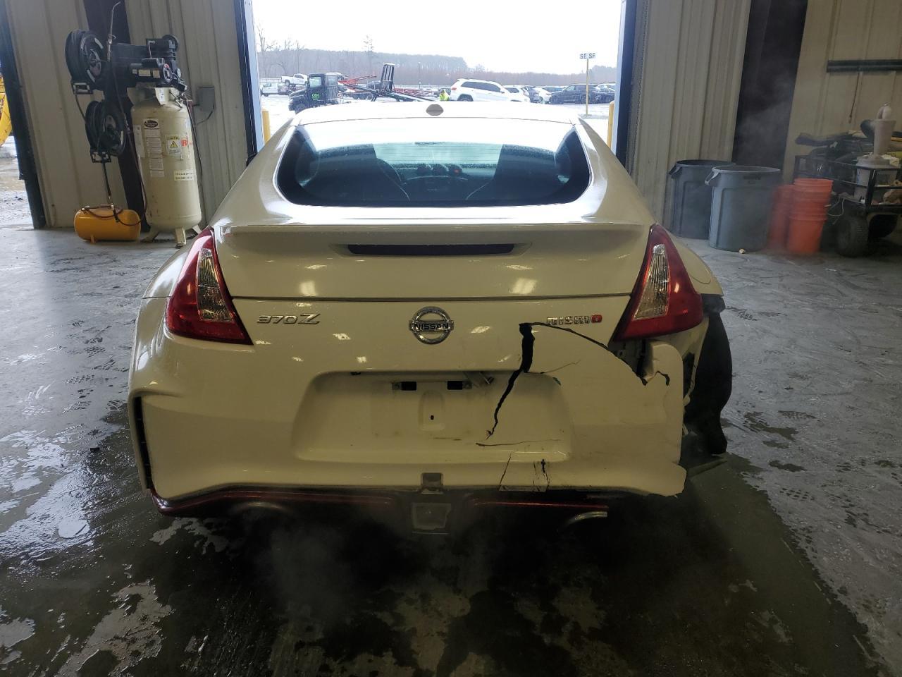 2016 NISSAN 370Z BASE - Фото 6