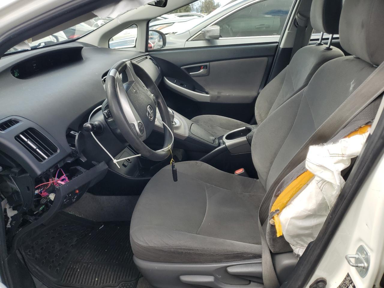 2015 TOYOTA PRIUS - Фото 7