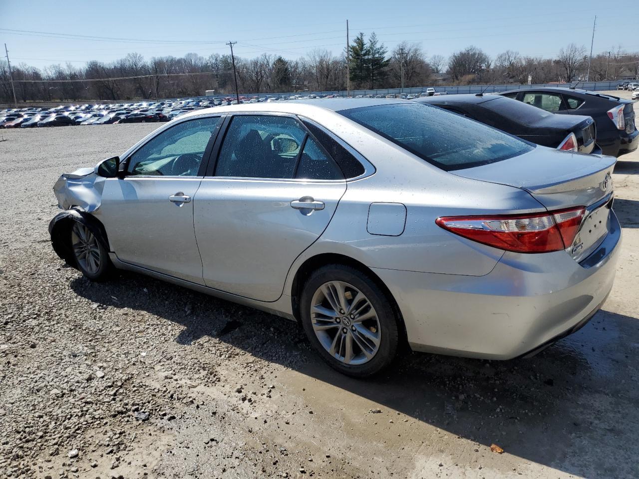 2016 TOYOTA CAMRY LE - Фото 2