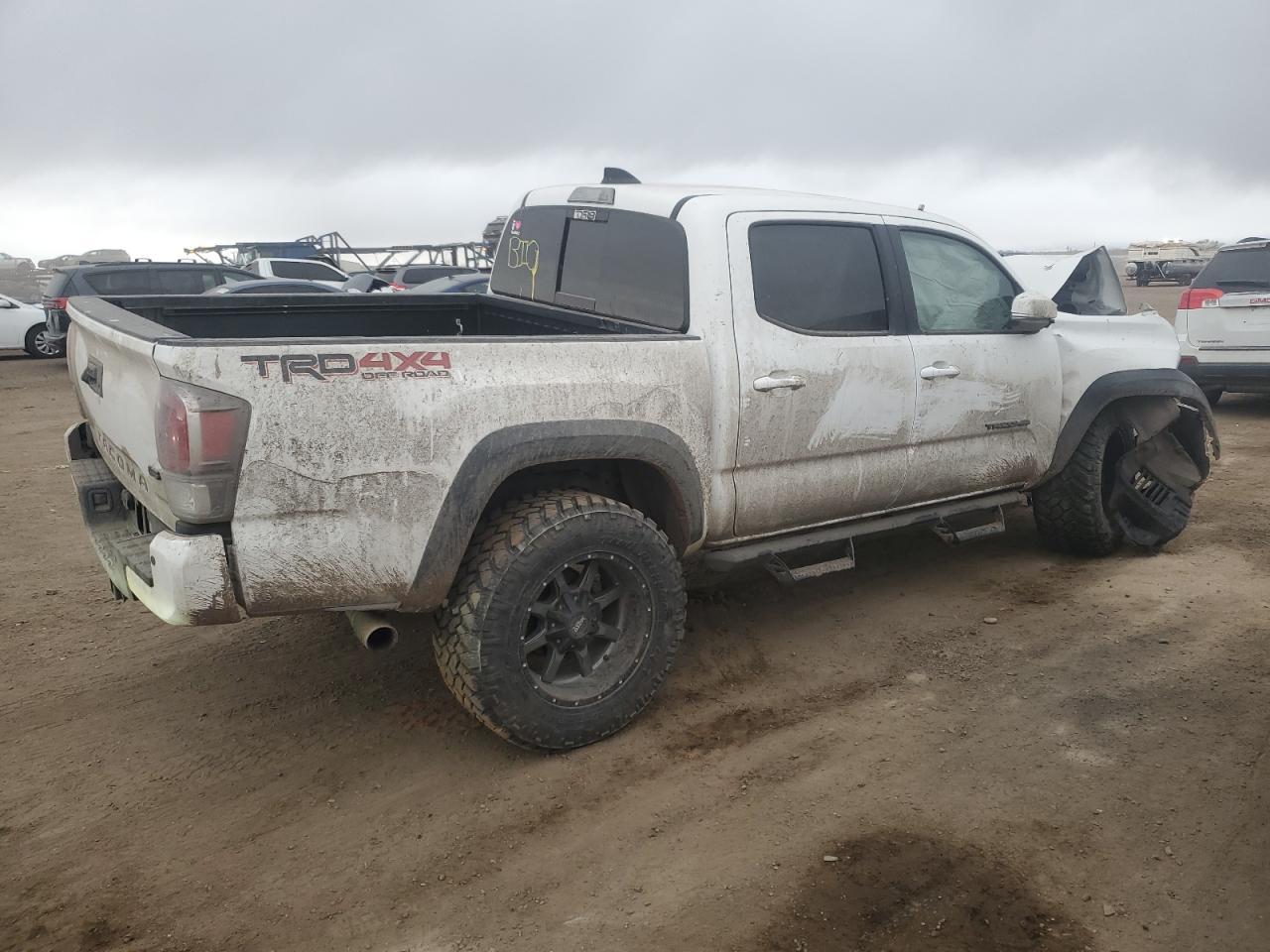 2023 TOYOTA TACOMA DOU - Фото 3