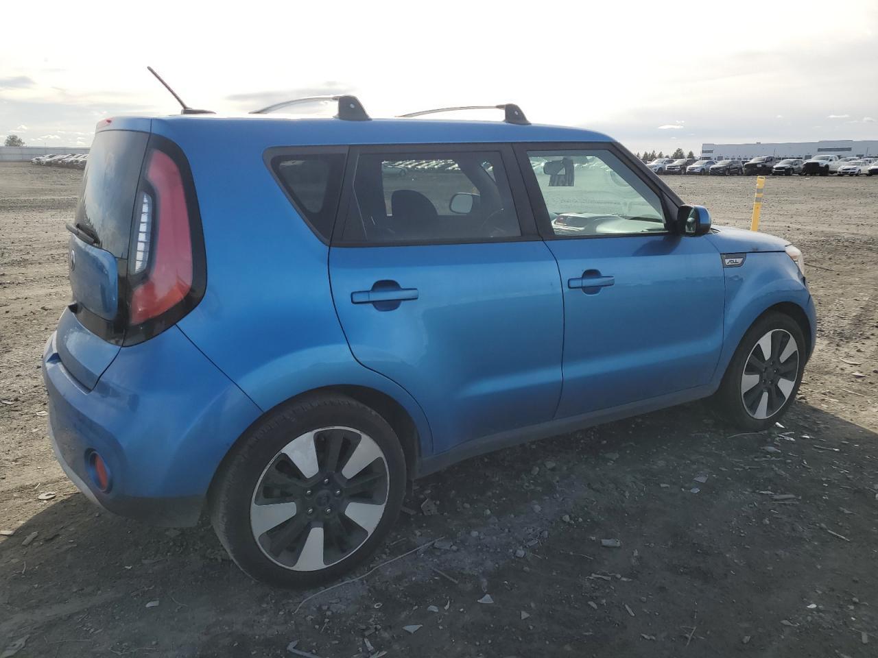 2017 KIA SOUL + - Фото 3