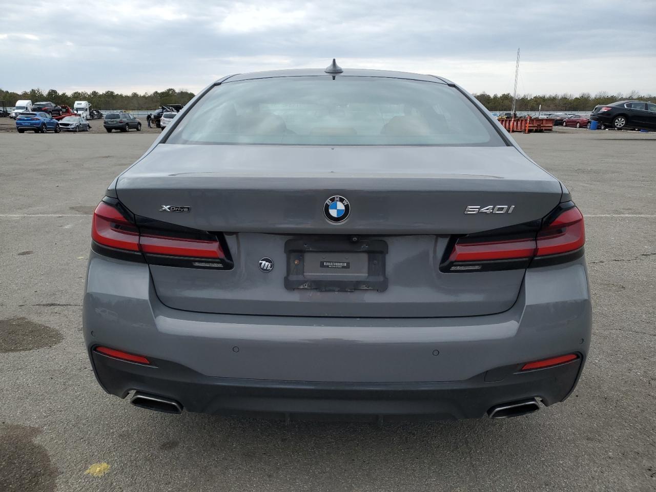 2021 BMW 540 XI - Фото 6