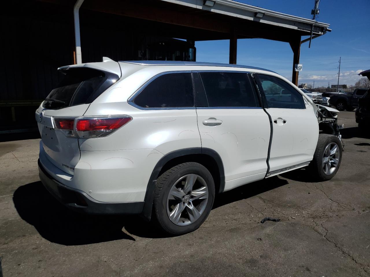 2015 TOYOTA HIGHLANDER - Image 3