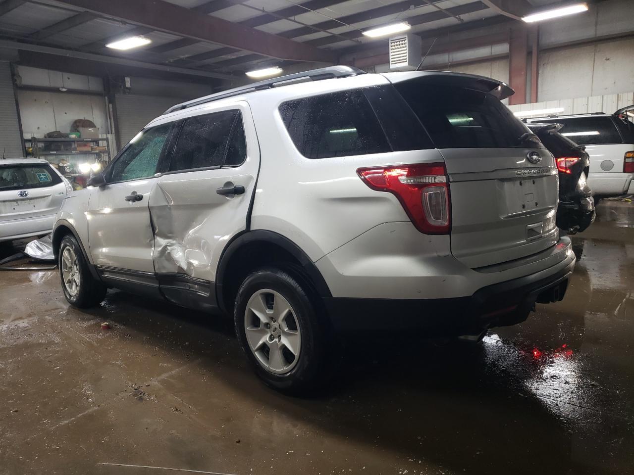 2013 FORD EXPLORER - Фото 2