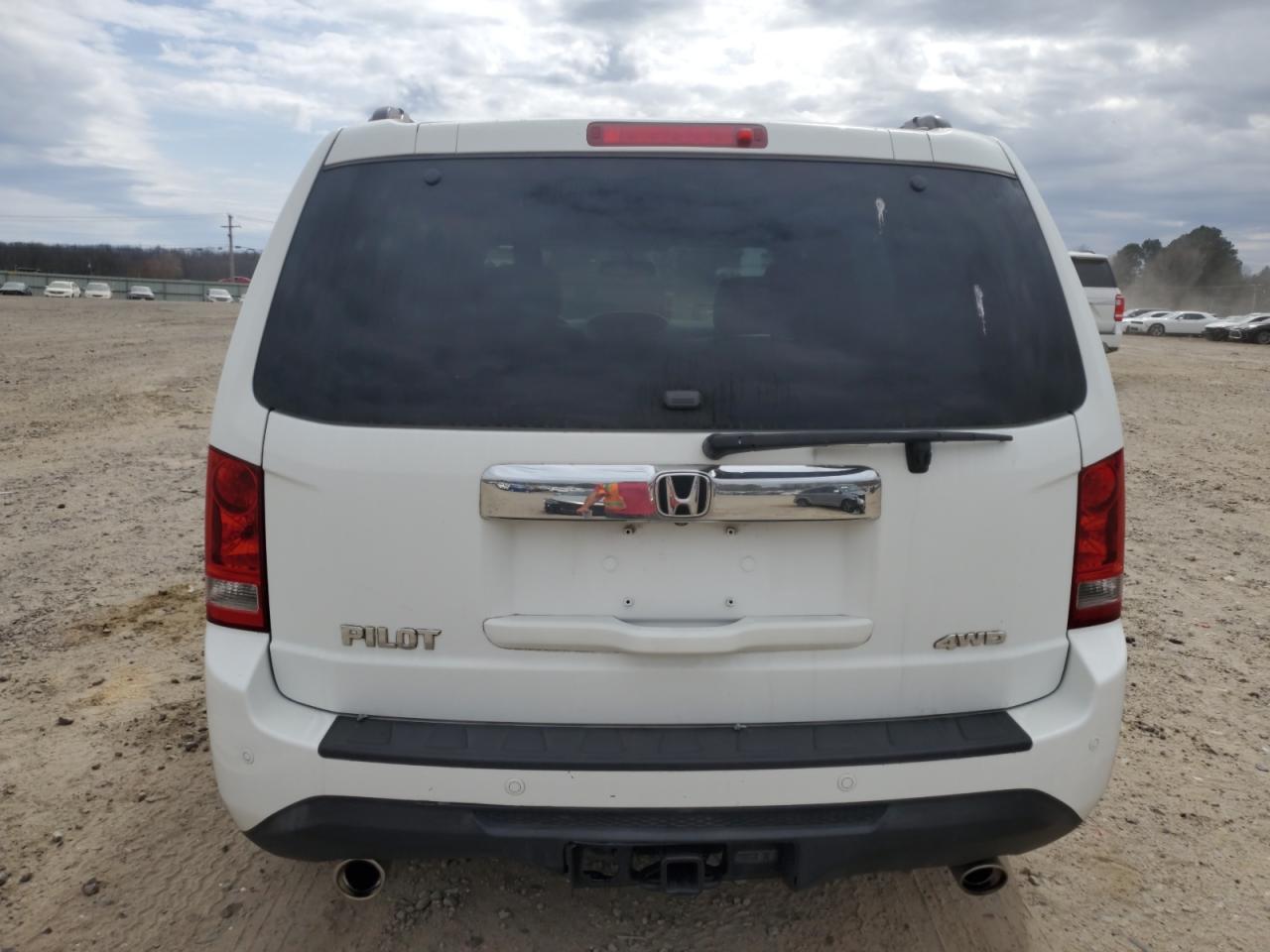 2015 HONDA PILOT EXLN - Image 6