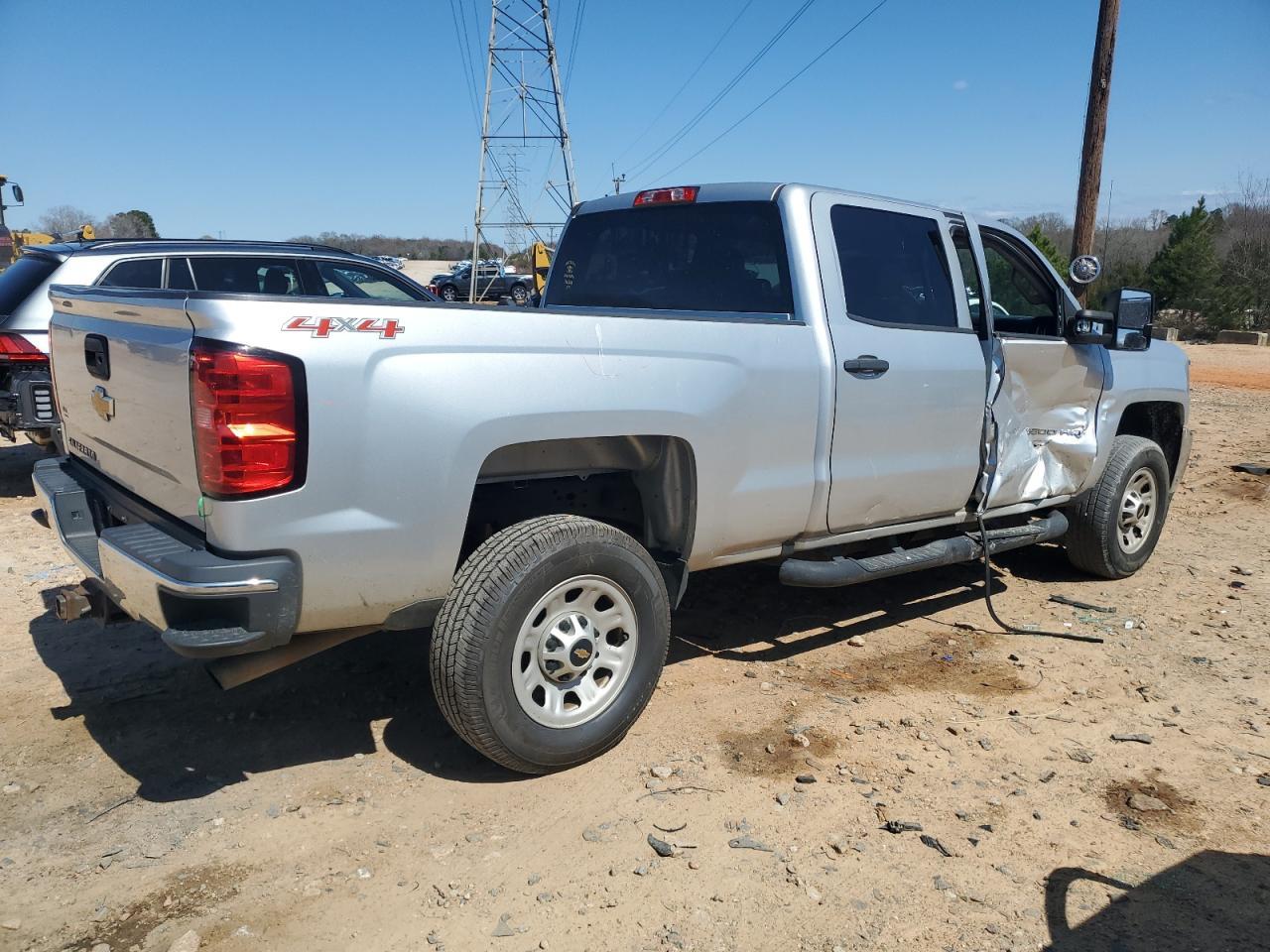 2016 CHEVROLET SILVERADO - Image 3