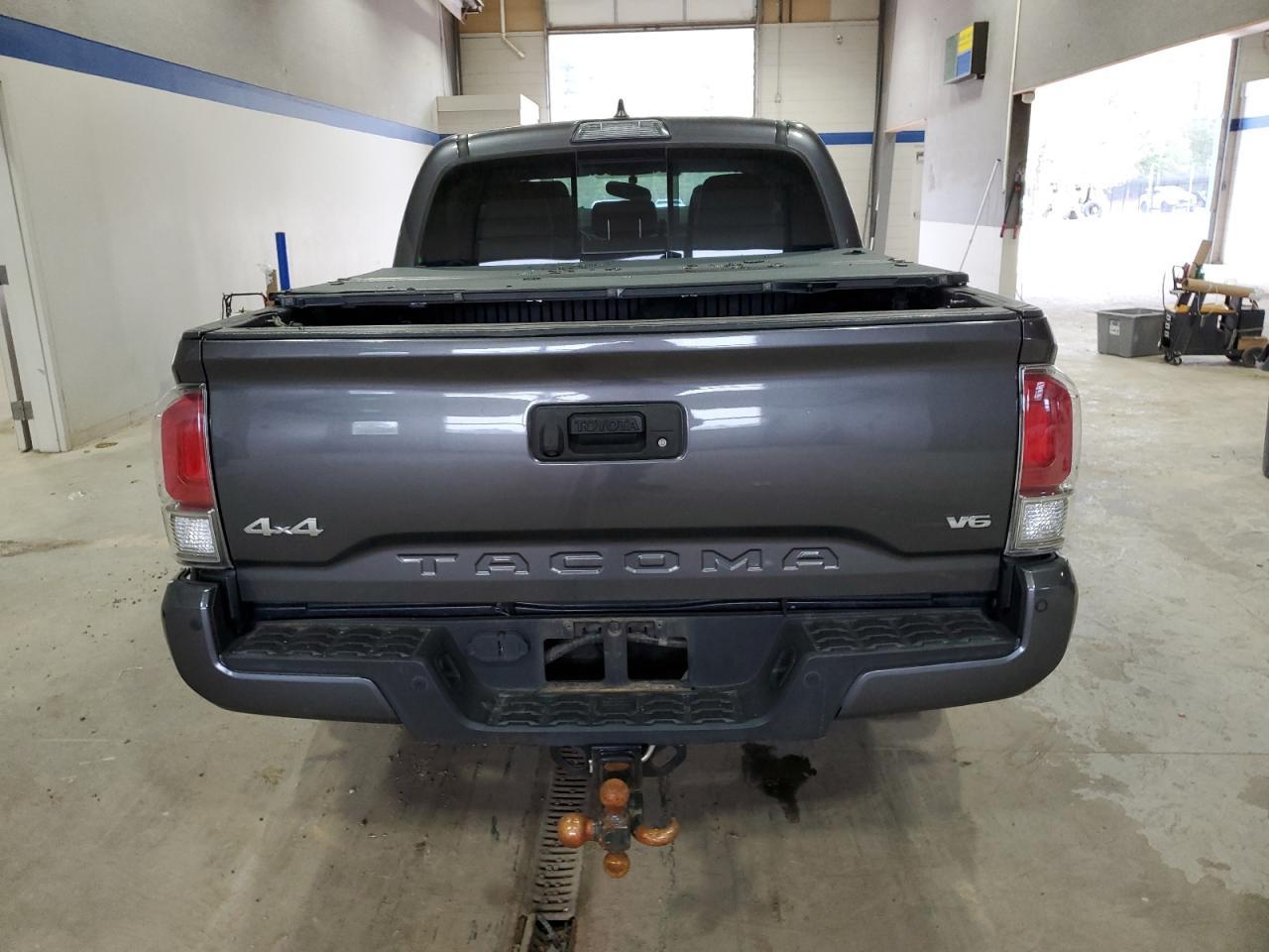 2017 TOYOTA TACOMA DOU - Image 6