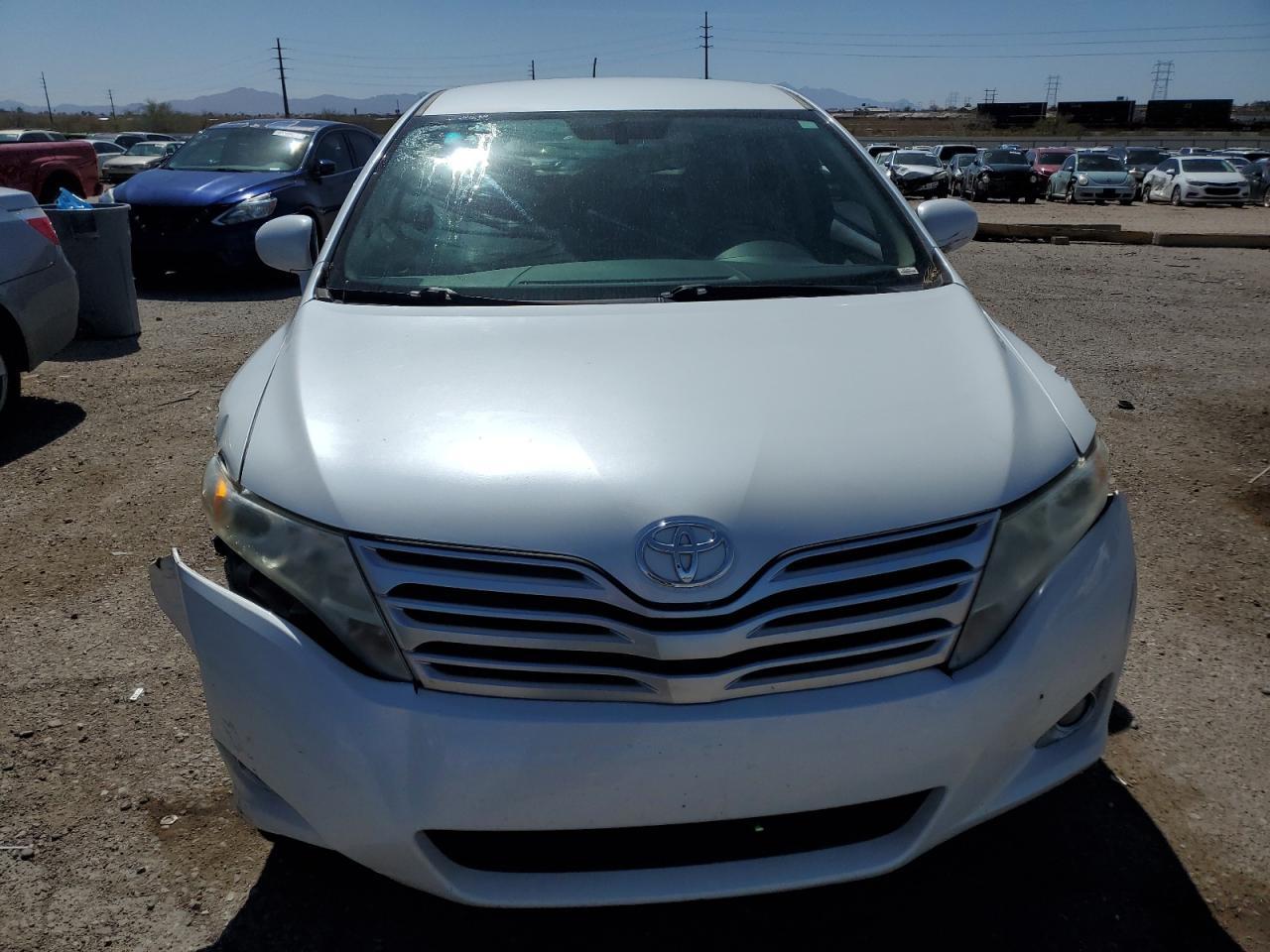 2011 TOYOTA VENZA - Фото 5