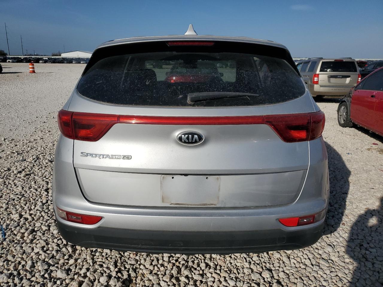 2017 KIA SPORTAGE L - Image 6