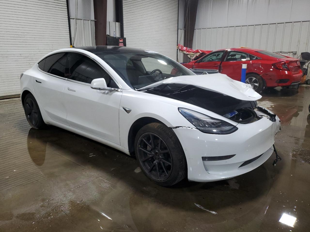 2019 TESLA MODEL 3 - Фото 4