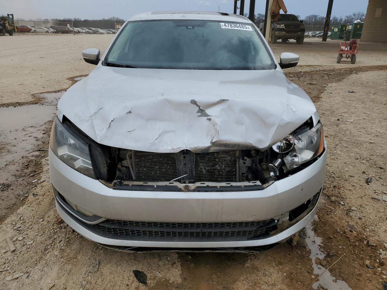 2014 VOLKSWAGEN PASSAT SE - Фото 5