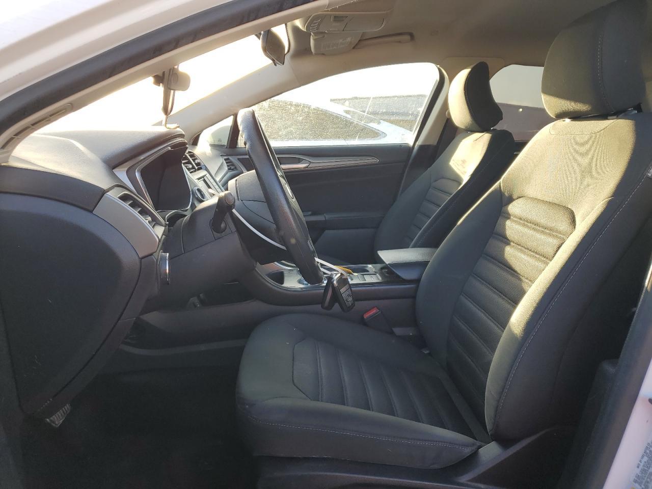 2017 FORD FUSION SE - Image 7