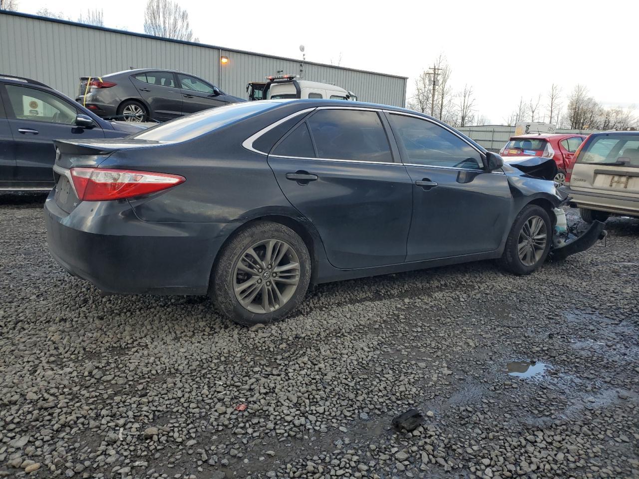 2017 TOYOTA CAMRY LE - Image 3