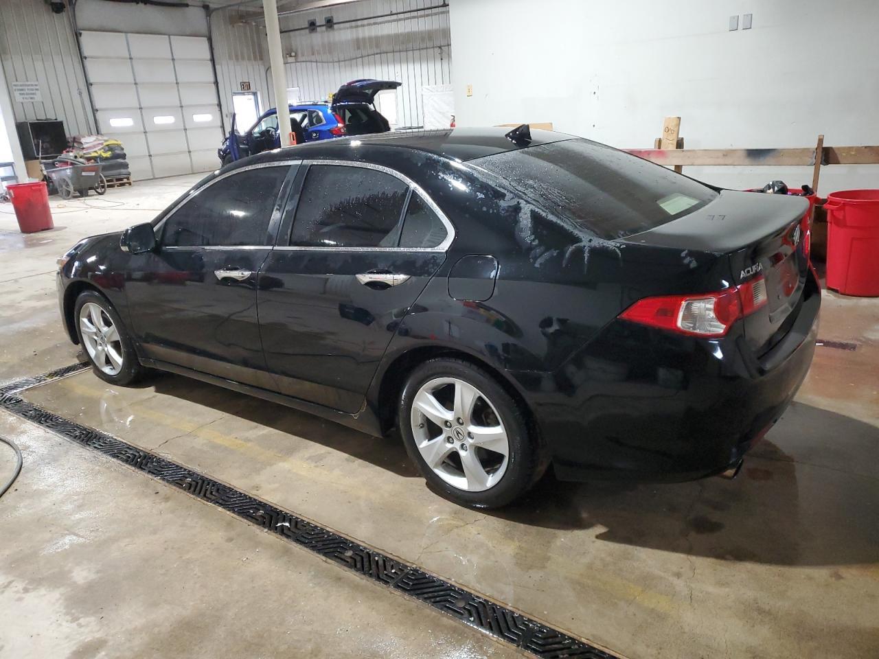 2010 ACURA TSX - Image 2